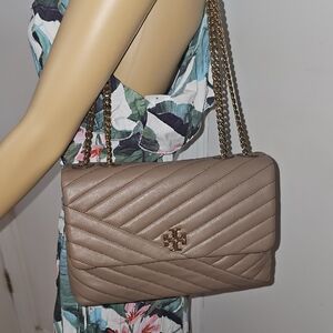 Tory Burch Kira Lambskin Medium Bag in EXCELLENT Condition. Worn Once!